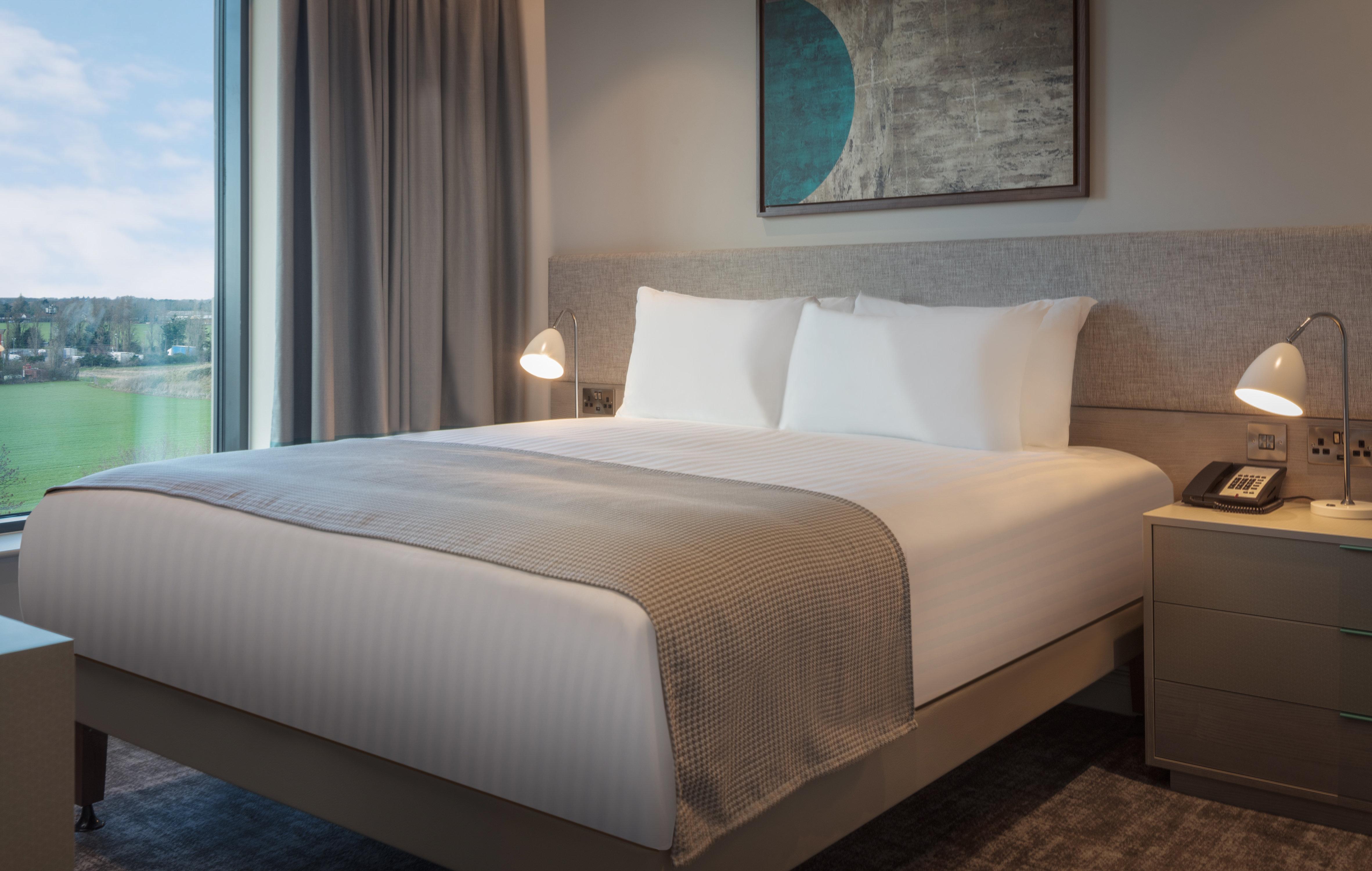 Staybridge Suites London Heathrow - Bath Road, An Ihg Aparthotel Hillingdon Ngoại thất bức ảnh