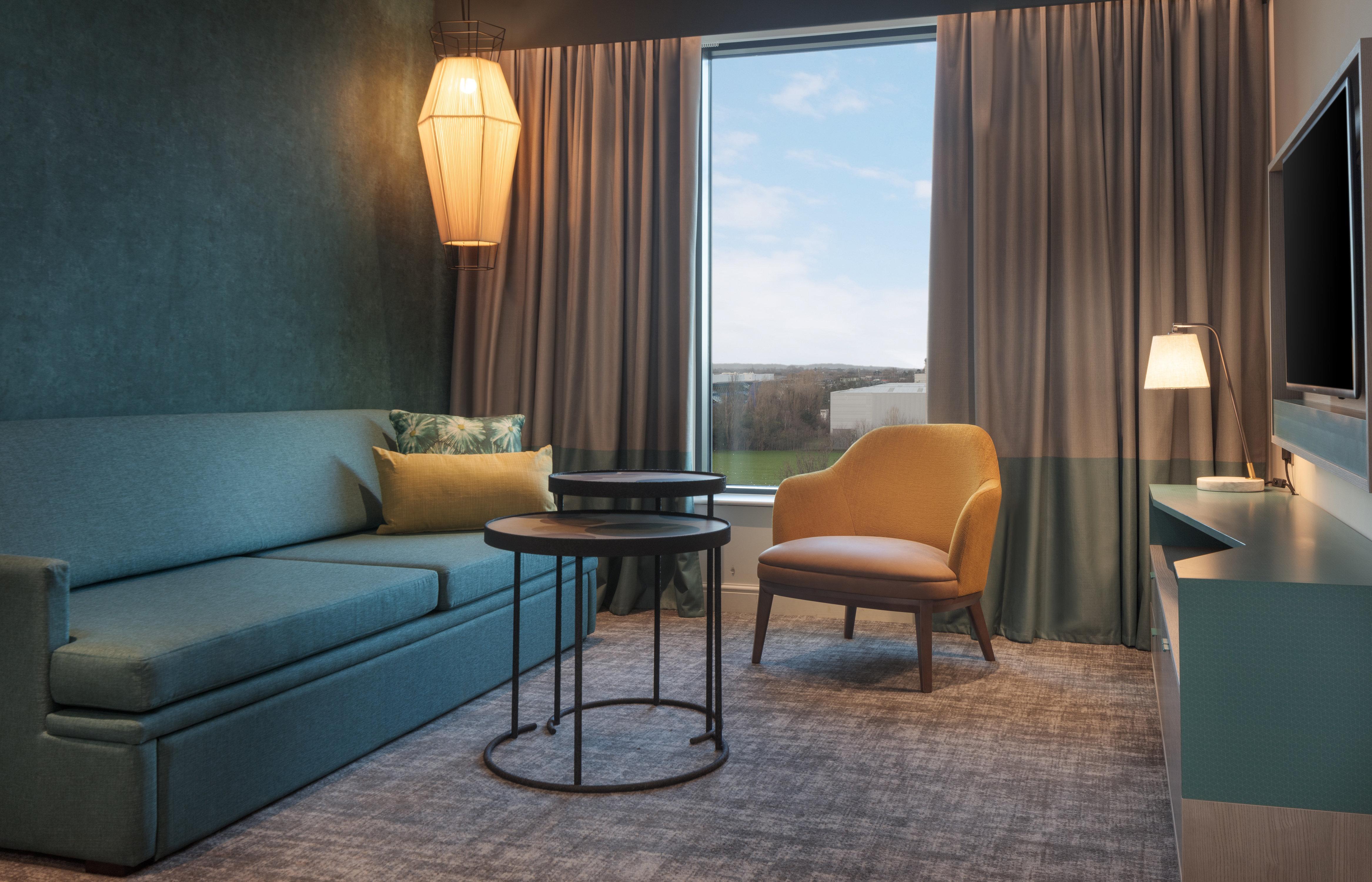 Staybridge Suites London Heathrow - Bath Road, An Ihg Aparthotel Hillingdon Ngoại thất bức ảnh
