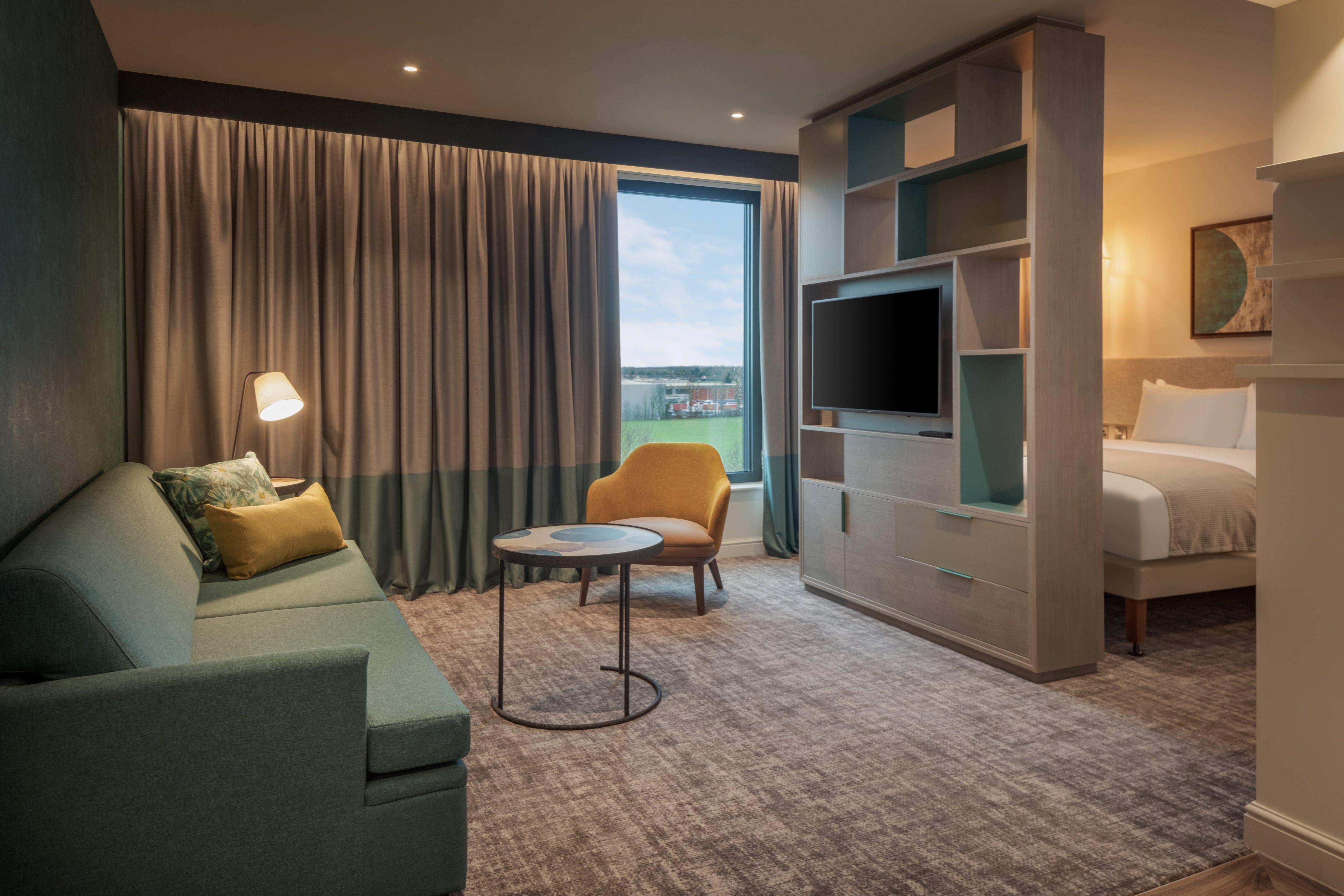 Staybridge Suites London Heathrow - Bath Road, An Ihg Aparthotel Hillingdon Ngoại thất bức ảnh