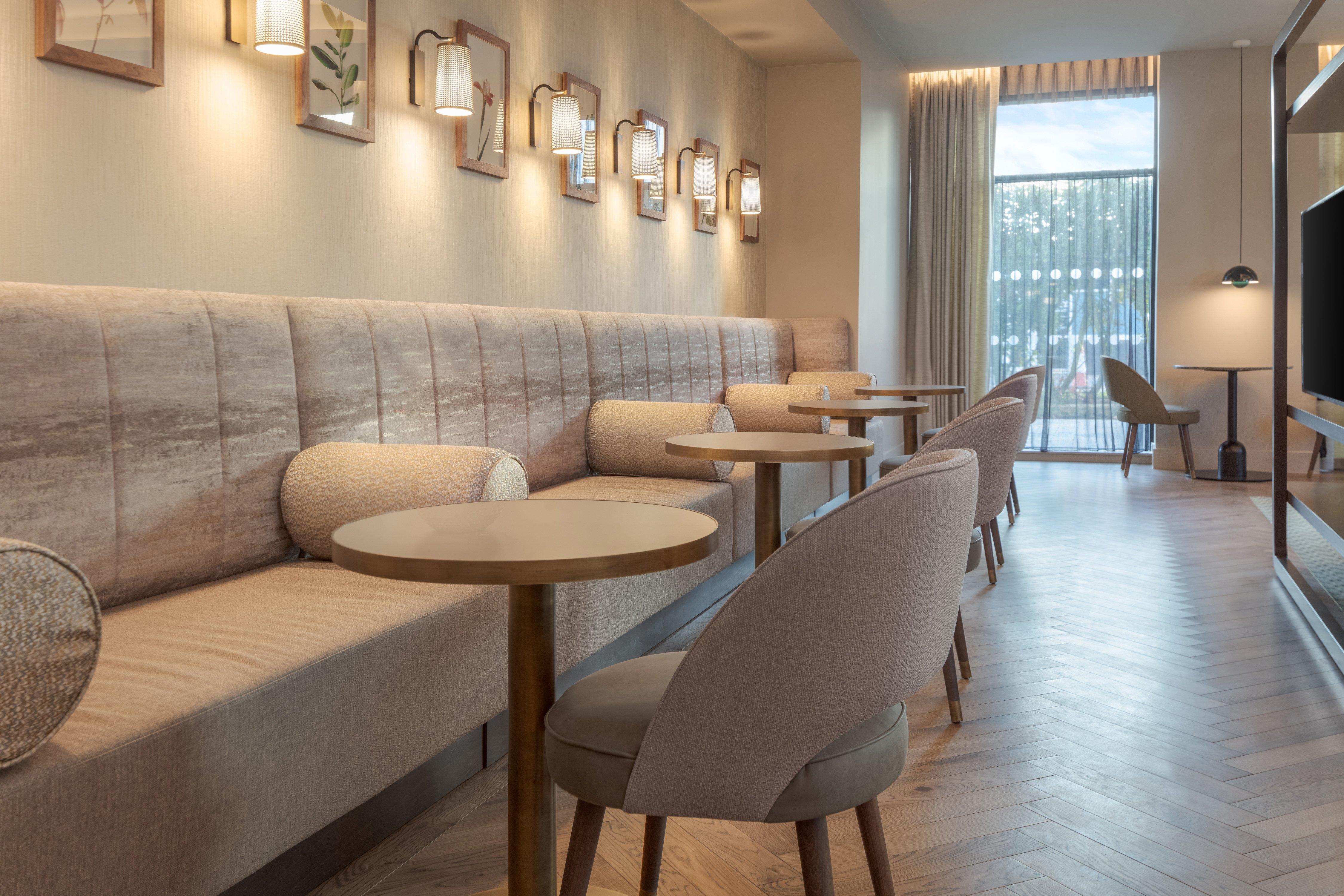 Staybridge Suites London Heathrow - Bath Road, An Ihg Aparthotel Hillingdon Ngoại thất bức ảnh